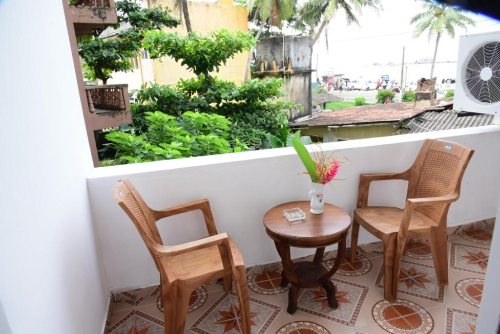 Hotel Turtle Bay Hikkaduwa Exterior foto